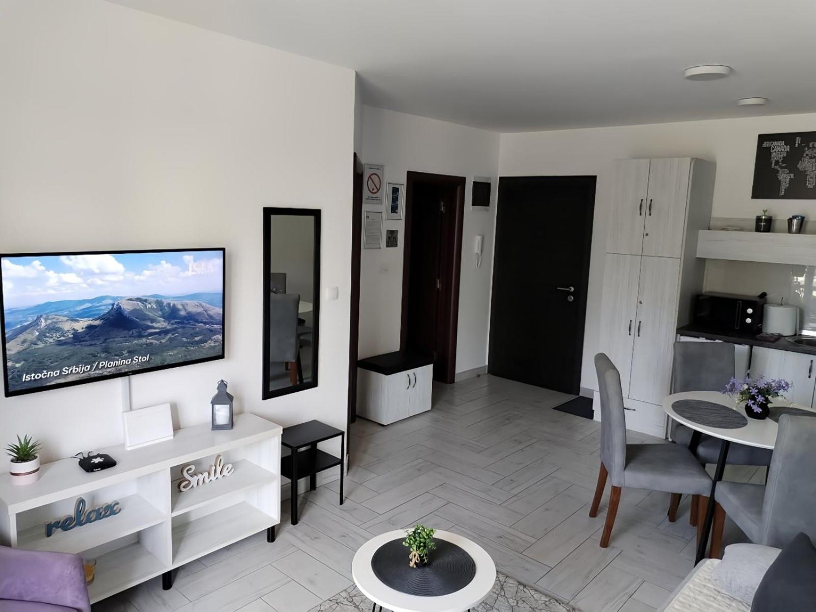 Apartman 3N Veliko Gradište Buitenkant foto